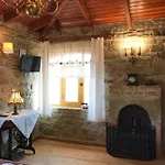 Sari Keci Tas Hotel Gokceada