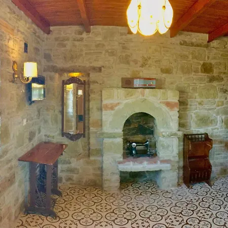 Sari Keci Tas Hotel Gokceada