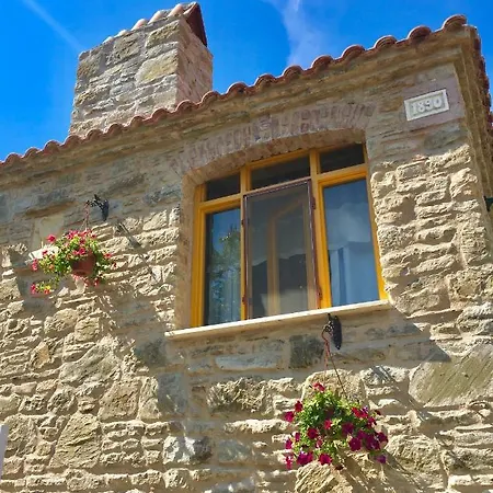 Sari Keci Tas מלון