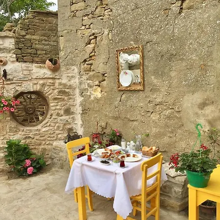 מלון Sari Keci Tas