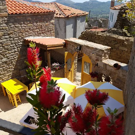 Sari Keci Tas מלון İmroz