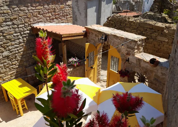 Sari Keci Tas Hotel İmroz